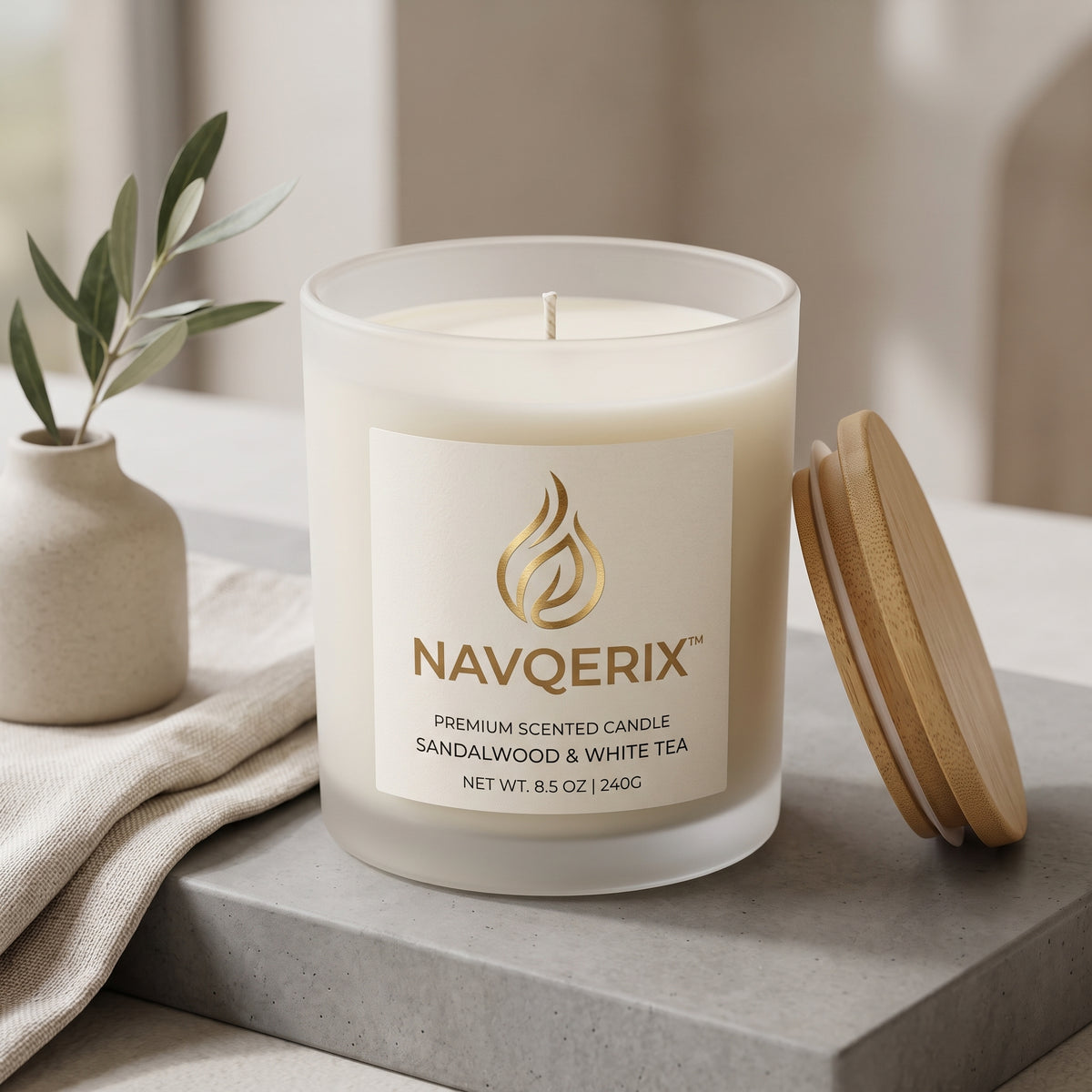 NAVQERIX™ Sandalwood &amp; White Tea Scented Candle – 8.5 oz / 240g Natural Soy Wax Aromatherapy Candle in Frosted Glass Jar with Wooden Lid